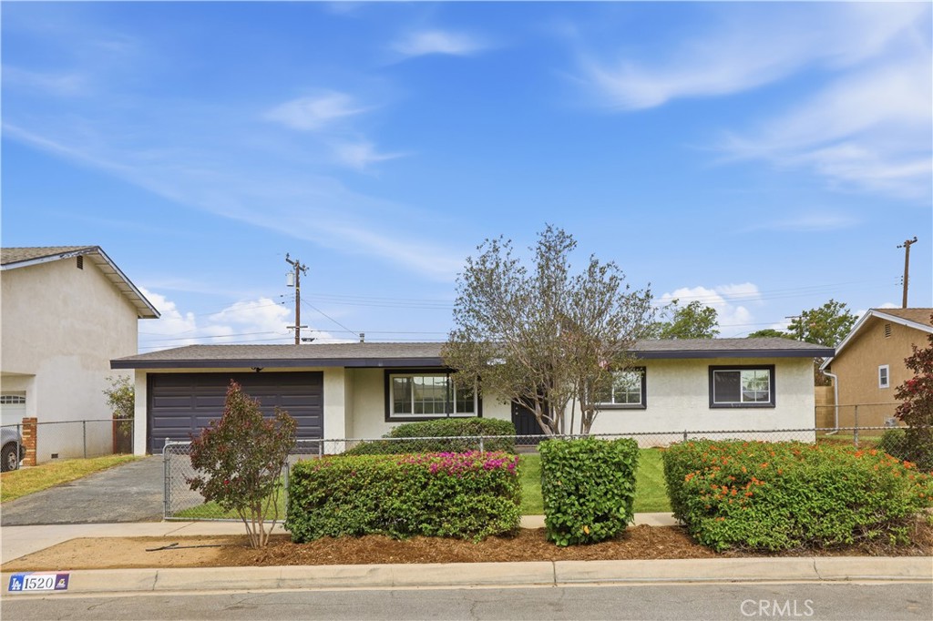1520 S San Dimas