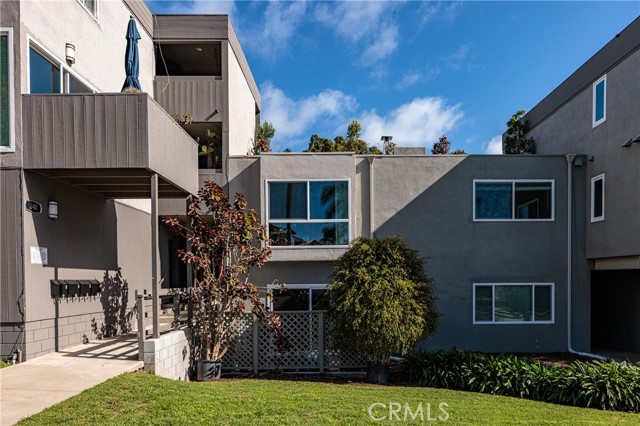 Detail Gallery Image 10 of 13 For 340 Cypress #2,  Laguna Beach,  CA 92651 - 2 Beds | 1 Baths