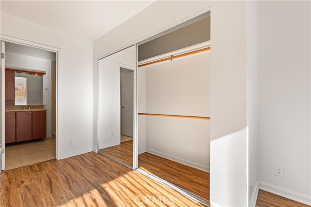 20327 Saticoy Street, Winnetka CA: https://media.crmls.org/medias/d84847a5-7abd-4507-aee4-638ffa85b4a3.jpg