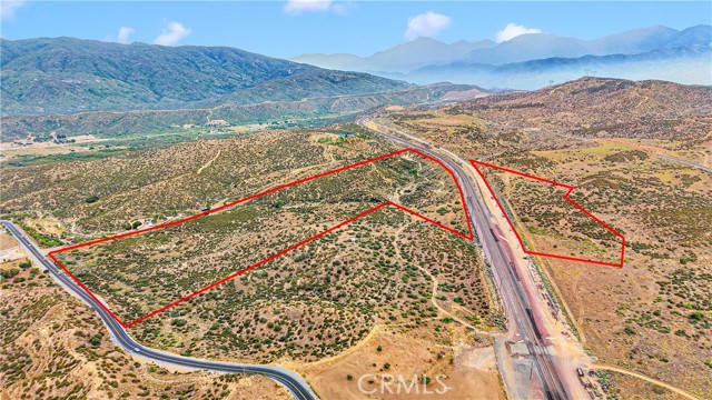 Detail Gallery Image 3 of 19 For 4550 Summit Valley Rd, Hesperia,  CA 92345 - – Beds | – Baths