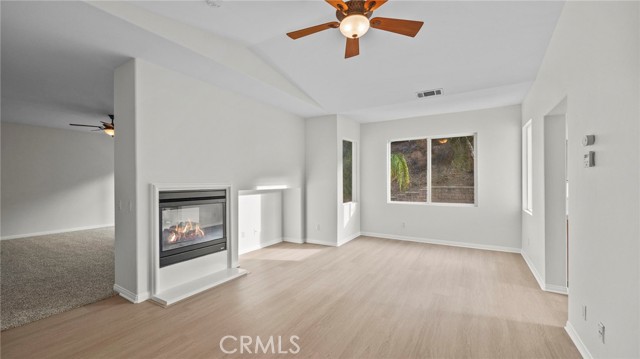 Detail Gallery Image 24 of 47 For 1728 Tamarron Dr, Corona,  CA 92883 - 4 Beds | 3/1 Baths