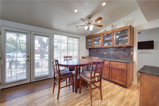 735 E Fesler Street, Santa Maria CA: https://media.crmls.org/medias/d84c0081-acb2-4d7e-8e65-dac5bd16088f.jpg