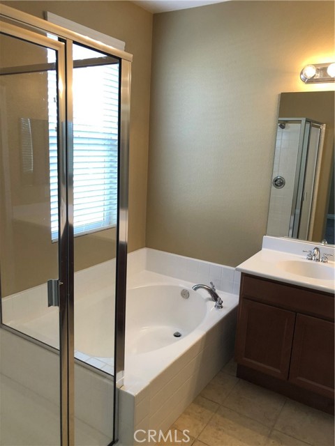 Detail Gallery Image 24 of 44 For 25056 Driftoak, Murrieta,  CA 92562 - 3 Beds | 2/1 Baths