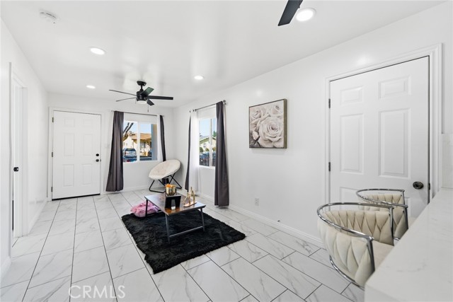 Detail Gallery Image 11 of 33 For 1118 E 77th, Los Angeles,  CA 90001 - 2 Beds | 1 Baths