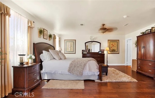 8686 Capelin Road, Phelan CA: https://media.crmls.org/medias/d84e29e4-884f-4af2-8c43-90274c929562.jpg