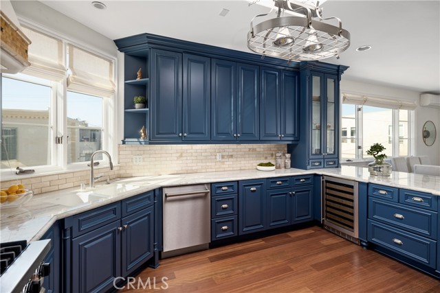 2211 Vista Drive, Manhattan Beach, California 90266, 3 Bedrooms Bedrooms, ,3 BathroomsBathrooms,Residential,Sold,Vista,SB21197291