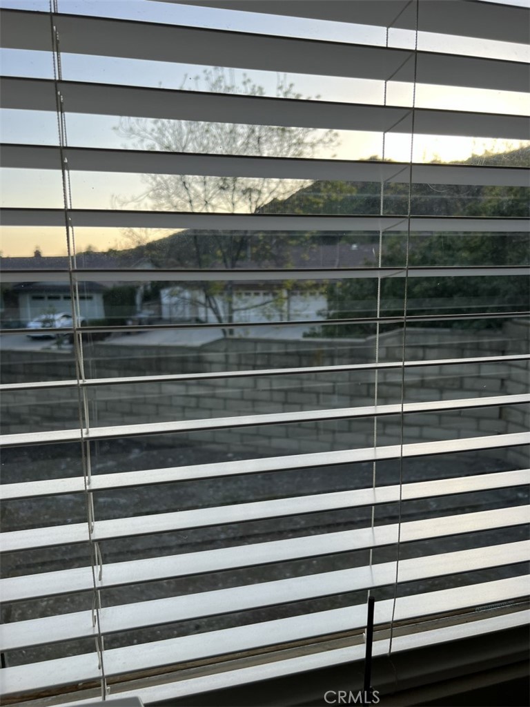 https://media.crmls.org/medias/d84e5f2a-9820-428d-ad0e-698bb0a77309.jpg?preset=X-Large