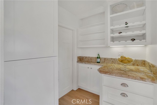 265 Myrtle Street, Laguna Beach CA: https://media.crmls.org/medias/d84f94e5-83ce-4b9b-bc15-e3e288816c16.jpg