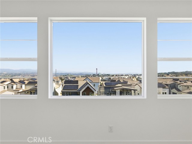 Detail Gallery Image 23 of 41 For 27558 Juniper Ln, Valencia,  CA 91381 - 5 Beds | 4/1 Baths