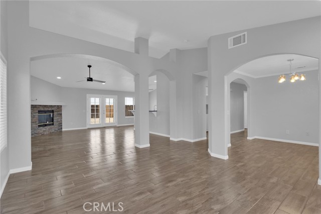 Detail Gallery Image 6 of 65 For 12268 Shadow, Victorville,  CA 92392 - 4 Beds | 3 Baths