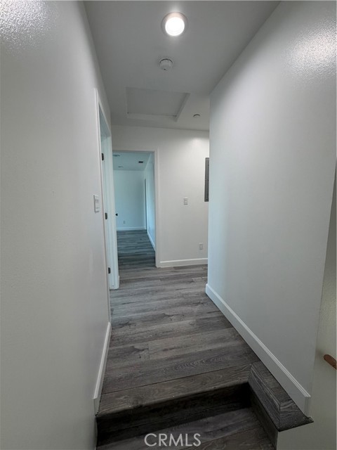 Detail Gallery Image 11 of 32 For 1130 Browning, Los Angeles,  CA 90037 - 3 Beds | 3/1 Baths