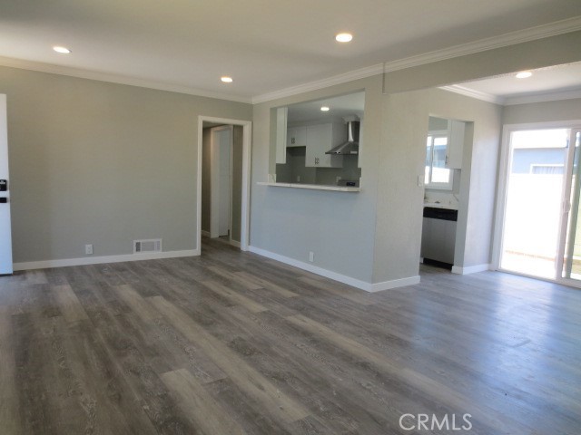 1403 W Elder Avenue, Santa Ana CA: https://media.crmls.org/medias/d8524016-56cd-41b1-89eb-6d1ce8c924ac.jpg