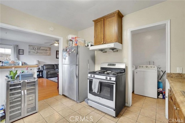 Detail Gallery Image 15 of 19 For 1303 1305 E Kingsley Ave, Pomona,  CA 91767 - 4 Beds | 2 Baths