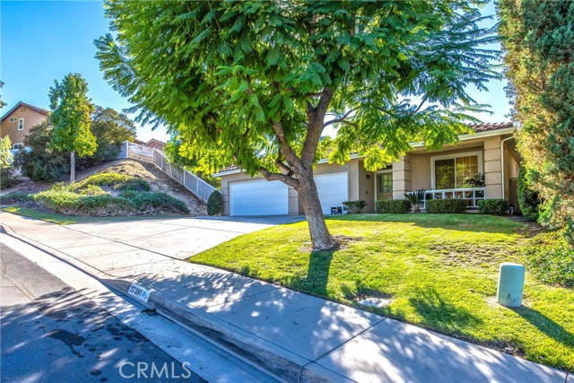 Detail Gallery Image 4 of 40 For 27397 Colt, Corona,  CA 92883 - 4 Beds | 2 Baths