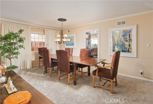Detail Gallery Image 5 of 26 For 16534 Bosque Dr, Encino,  CA 91436 - 3 Beds | 2/1 Baths