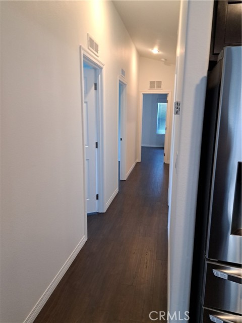 Detail Gallery Image 8 of 24 For 400 E. Arbor St. #1,  Long Beach,  CA 90805 - 3 Beds | 2 Baths