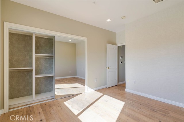 Detail Gallery Image 18 of 30 For 711 E Angeleno Ave #102,  Burbank,  CA 91501 - 3 Beds | 3 Baths