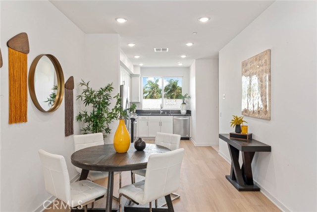 Detail Gallery Image 11 of 34 For 1178 Santo Antonio Dr, Colton,  CA 92324 - 2 Beds | 2/1 Baths