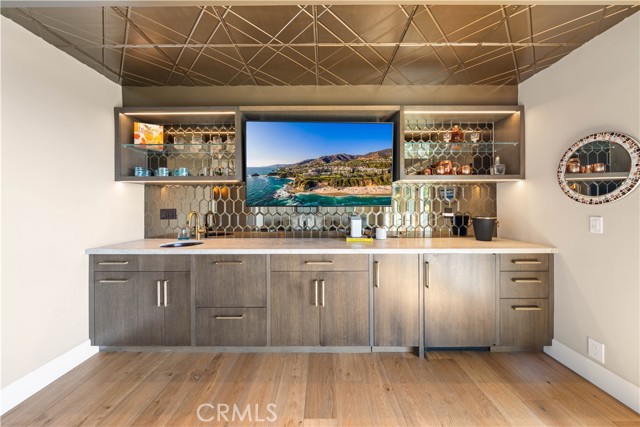 Detail Gallery Image 27 of 50 For 905 Canyon View Dr, Laguna Beach,  CA 92651 - 4 Beds | 4/1 Baths