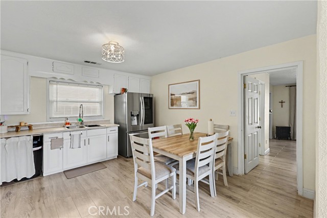 Detail Gallery Image 12 of 45 For 2360 Fir Ave, Merced,  CA 95348 - 3 Beds | 2 Baths