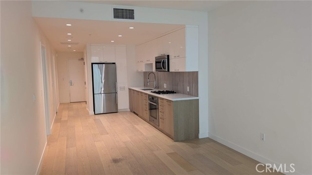 Detail Gallery Image 5 of 12 For 400 S Broadway #922,  Los Angeles,  CA 90013 - 1 Beds | 1 Baths