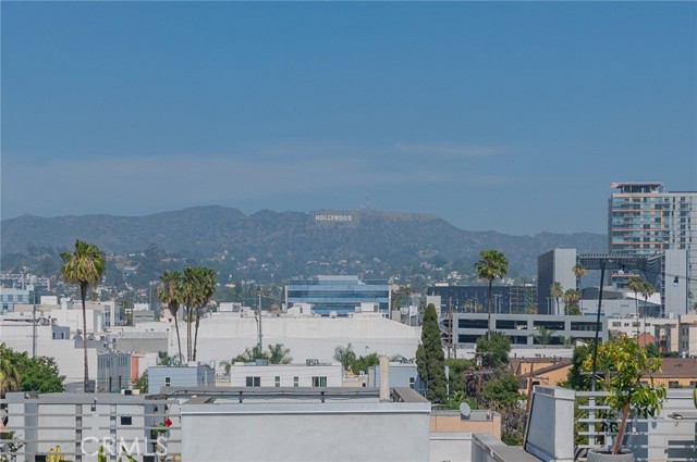 Detail Gallery Image 26 of 29 For 6016 W Beachwood Ln, Los Angeles,  CA 90038 - 3 Beds | 4 Baths