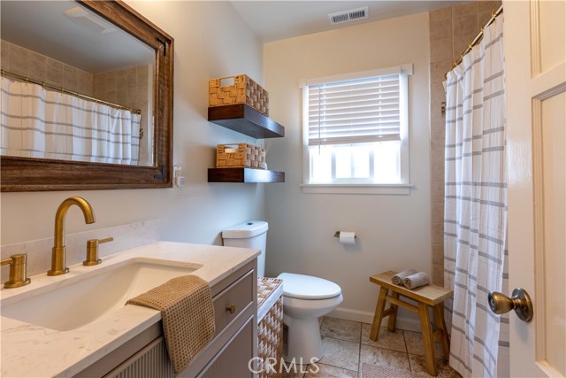 5741 Candor, Lakewood CA: https://media.crmls.org/medias/d859e1c0-e380-4364-a172-8040a71b433c.jpg