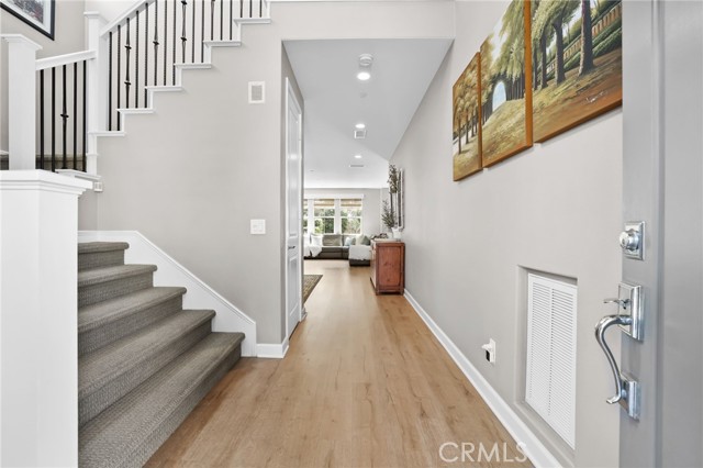 Detail Gallery Image 4 of 48 For 26 Morning Glory, Lake Forest,  CA 92630 - 3 Beds | 3/1 Baths