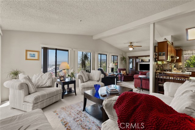 Detail Gallery Image 8 of 47 For 13691 Gavina Ave #576,  Sylmar,  CA 91342 - 3 Beds | 2 Baths
