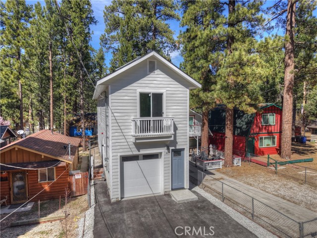 Detail Gallery Image 40 of 50 For 911 Sugarloaf, Big Bear City,  CA 92314 - 3 Beds | 3 Baths