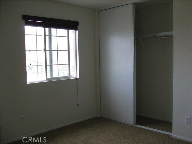 12022 Loyola Court, Fontana CA: https://media.crmls.org/medias/d85b9798-6af5-4acb-8eae-2255ec6cee80.jpg