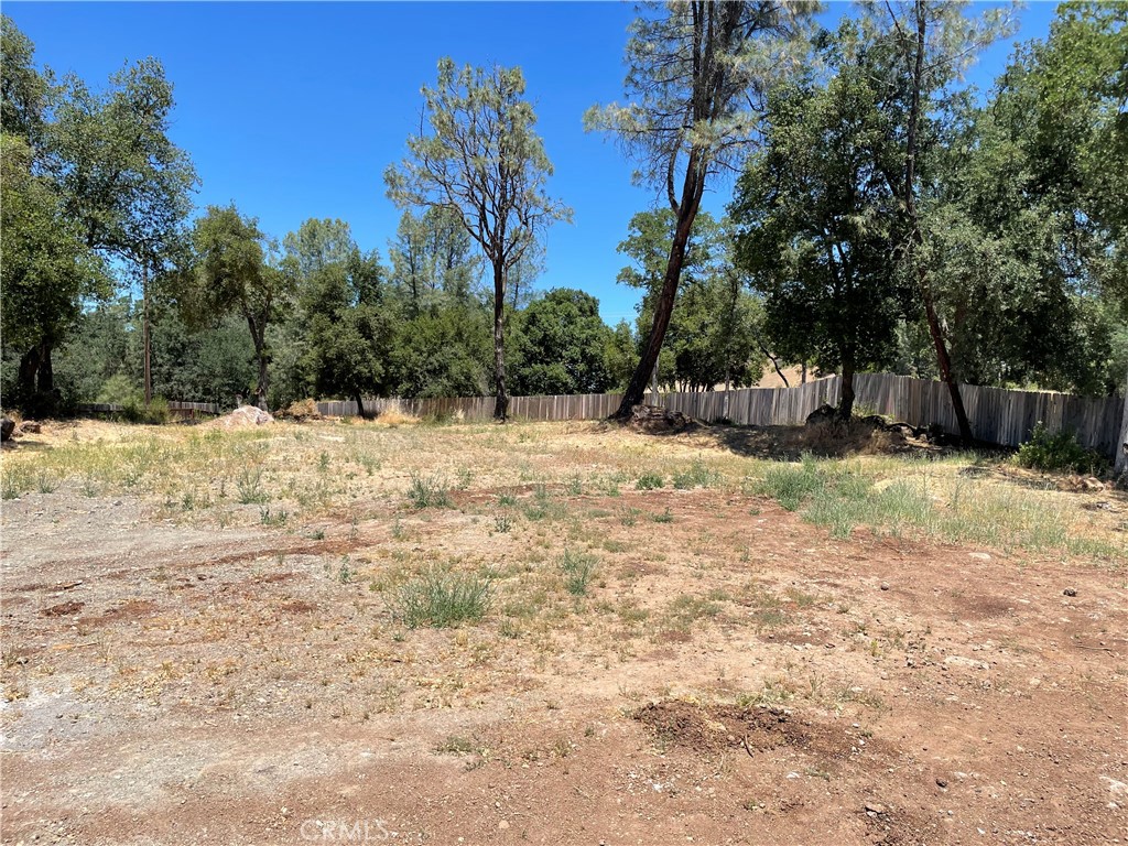 https://media.crmls.org/medias/d85ce0de-644b-4224-8277-d0053b6654d1.jpg?preset=X-Large