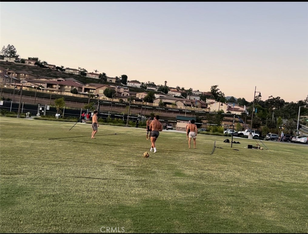 https://media.crmls.org/medias/d85d9c75-de10-4c81-895e-046bae0546b5.jpg?preset=X-Large