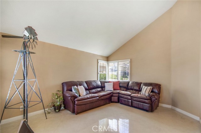 Detail Gallery Image 5 of 28 For 21141 Pennington Ln, Trabuco Canyon,  CA 92679 - 4 Beds | 2/1 Baths