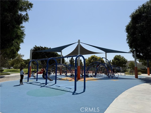 424 Silk Tree, Irvine CA: https://media.crmls.org/medias/d85e5155-333f-4d5a-bb64-c9426d781d8f.jpg