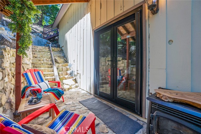 Detail Gallery Image 11 of 49 For 875 Brentwood Dr, Lake Arrowhead,  CA 92352 - 3 Beds | 2 Baths