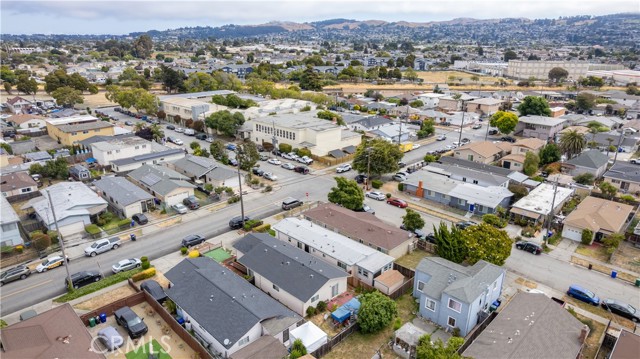 Detail Gallery Image 18 of 22 For 2618 Virginia Ave, Richmond,  CA 94804 - 4 Beds | 2 Baths