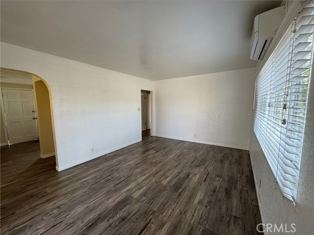 Detail Gallery Image 4 of 7 For 1572 W. 213th, Torrance,  CA 90501 - 2 Beds | 1 Baths