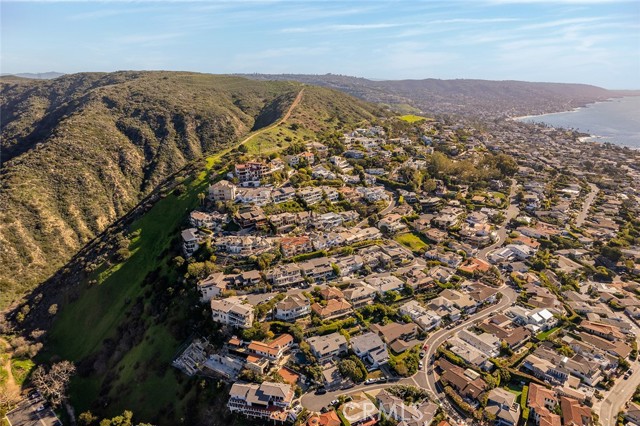 Detail Gallery Image 38 of 46 For 517 Emerald Bay, Laguna Beach,  CA 92651 - 4 Beds | 4 Baths