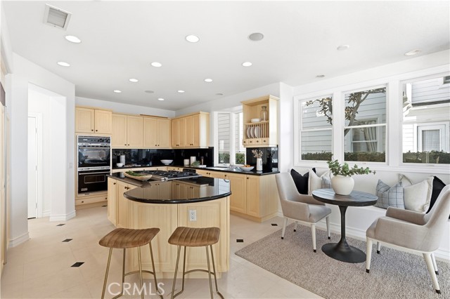 Detail Gallery Image 18 of 34 For 47 Cape Andover, Newport Beach,  CA 92660 - 4 Beds | 3/2 Baths