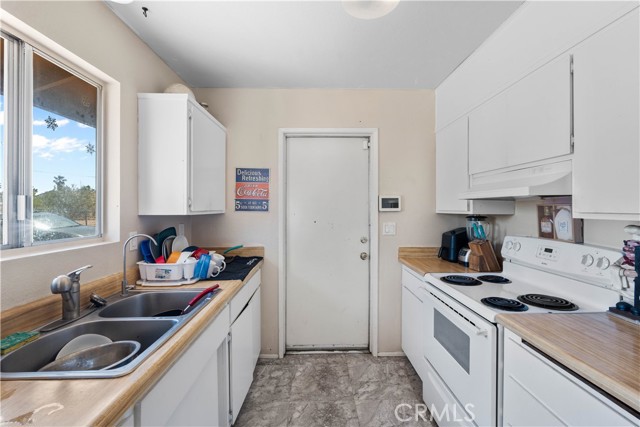 58349 Pimlico Street, Yucca Valley CA: https://media.crmls.org/medias/d8603d14-f435-45dd-b7ce-49b4ae0e44a9.jpg