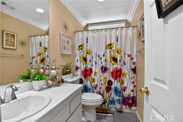 Detail Gallery Image 51 of 58 For 2621 Fallen Leaf Ct, Simi Valley,  CA 93063 - 4 Beds | 3 Baths