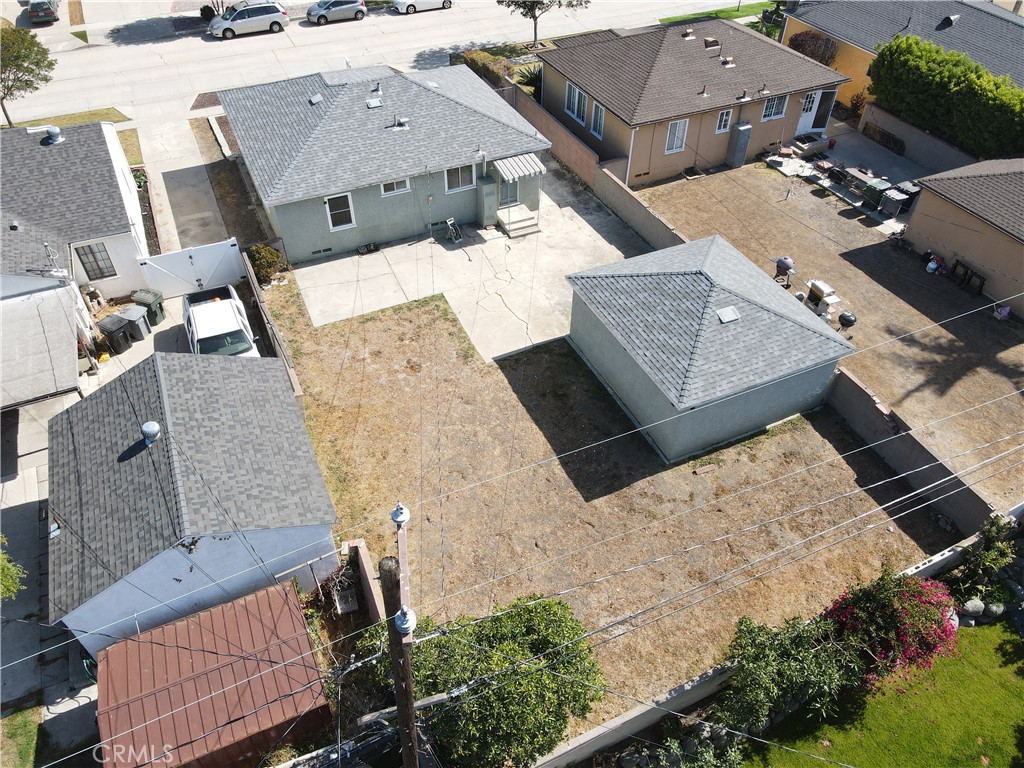https://media.crmls.org/medias/d8617b4b-3175-4ce3-bcc1-e63d99429377.jpg?preset=X-Large