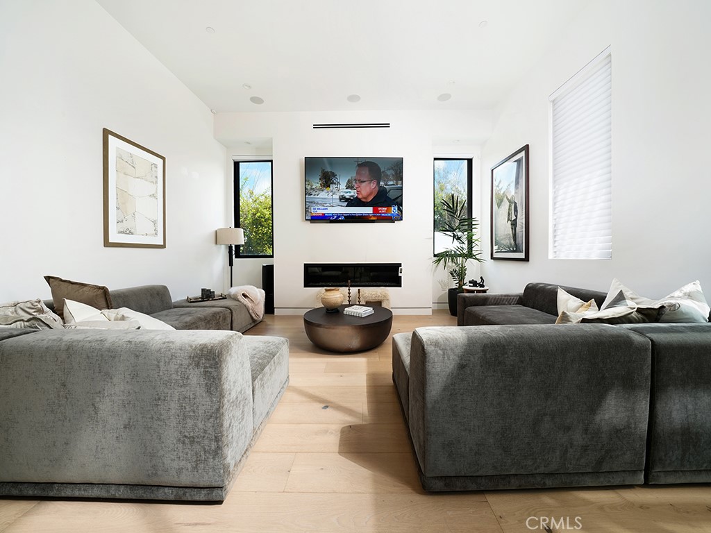 MLS #OC26171838 image #23