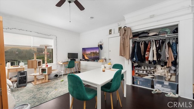 Detail Gallery Image 12 of 17 For 323 W 4th St #201,  Long Beach,  CA 90802 - 1 Beds | 1 Baths