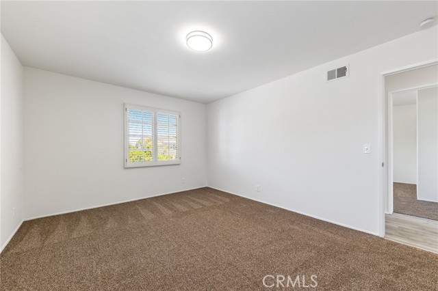 Detail Gallery Image 35 of 49 For 305 Robin Hood Ln, Costa Mesa,  CA 92627 - 5 Beds | 2/2 Baths