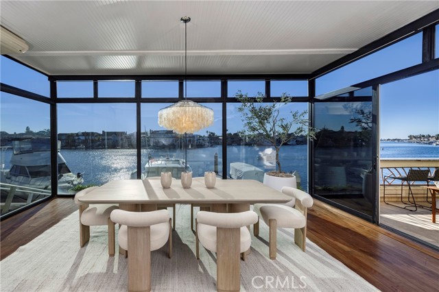 Detail Gallery Image 10 of 41 For 16631 Carousel, Huntington Beach,  CA 92649 - 4 Beds | 4/1 Baths