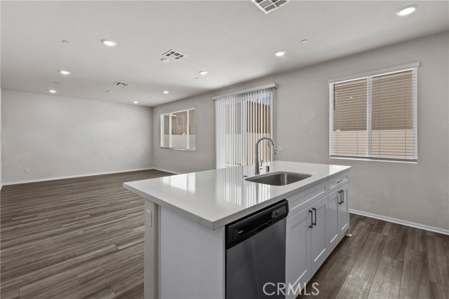 Image 8 of 27 For 36417 Shine Drive