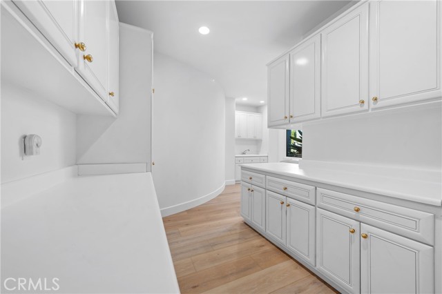5418 Amber Circle, Calabasas CA: https://media.crmls.org/medias/d8649e68-8d37-4631-b260-aec12d1eb11a.jpg