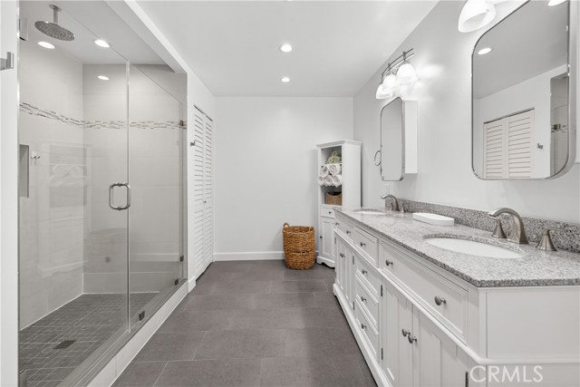 Detail Gallery Image 23 of 36 For 5240 Yarmouth, Encino,  CA 91316 - 3 Beds | 2/1 Baths